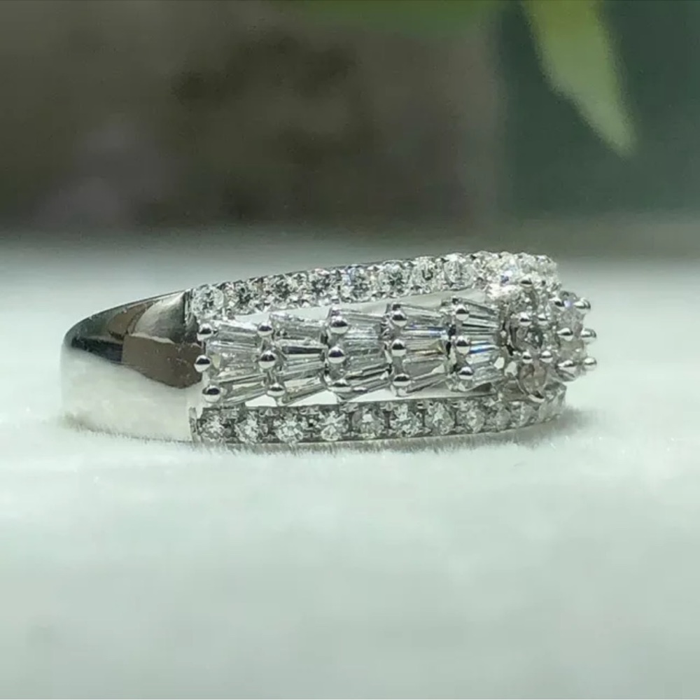 Sparkly Women 925 Silver Rings Cubic Zirconia Wedding Engagement Jewelry - Picture 3 of 4